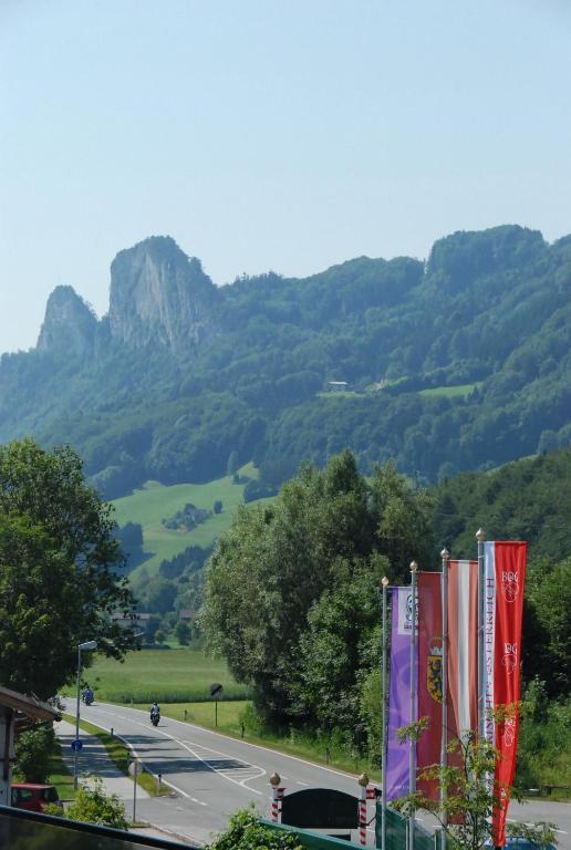 Gasthof Hohlwegwirt Hallein Exteriör bild