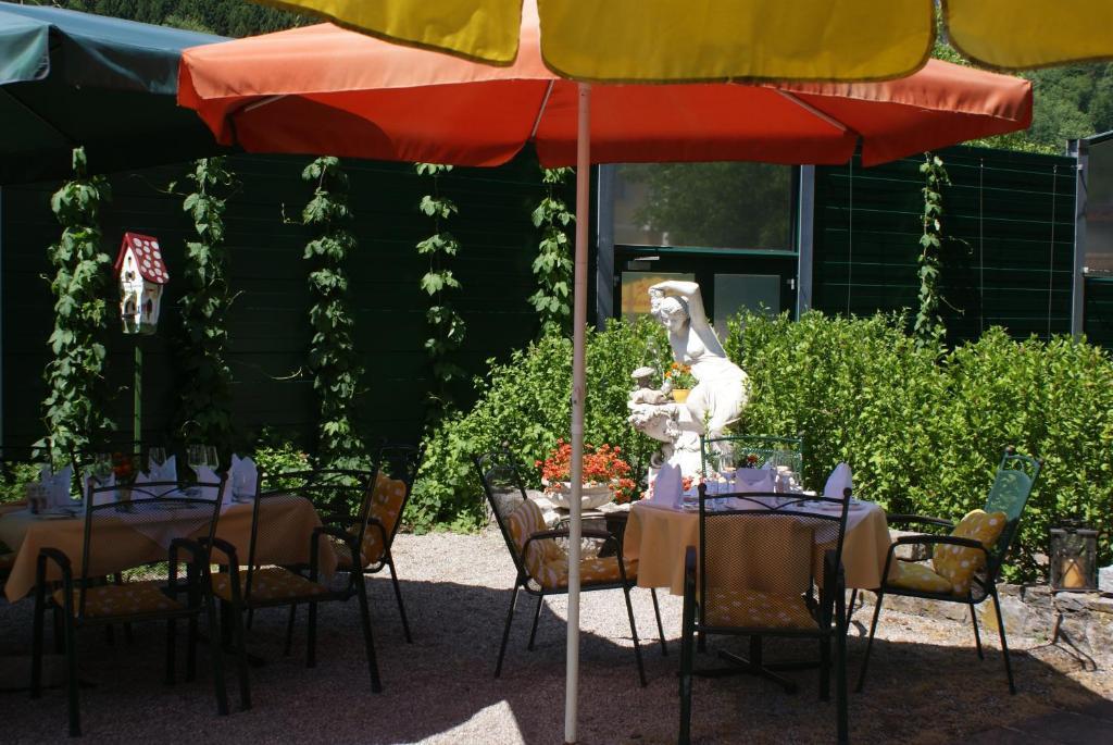 Gasthof Hohlwegwirt Hallein Exteriör bild